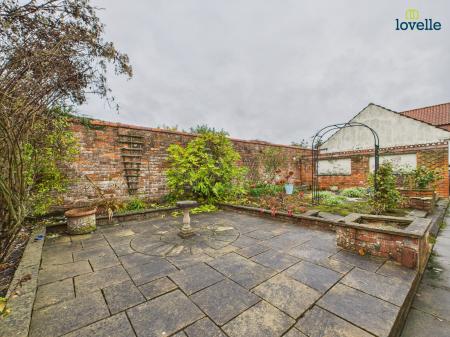 3 bedroom Detached house for sale in Kiln Hill, Ludford, LN8