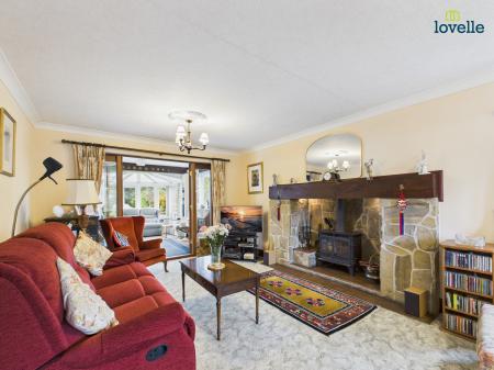 3 bedroom Detached house for sale in Kiln Hill, Ludford, LN8
