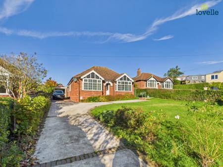 North Kelsey Road, Caistor, LN7