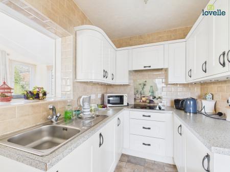 2 bedroom Detached bungalow for sale in North Kelsey Road, Caistor, LN7