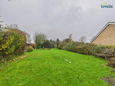 3 bedroom Detached house for sale in Middlefield Lane, Glentham, LN8