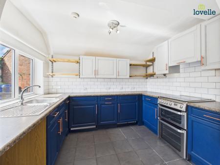 3 bedroom Detached house to let in Gainborough Road, Middle Rasen, LN8