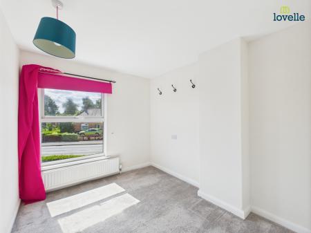 3 bedroom Detached house to let in Gainborough Road, Middle Rasen, LN8