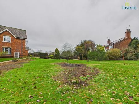 3 bedroom Semi-detached house to let in Market Rasen Road, Holton Le Moor, LN7