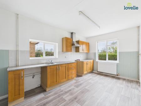 3 bedroom Semi-detached house to let in Market Rasen Road, Holton Le Moor, LN7