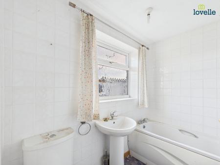 3 bedroom Detached house for sale in Dovecote, Middle Rasen, LN8