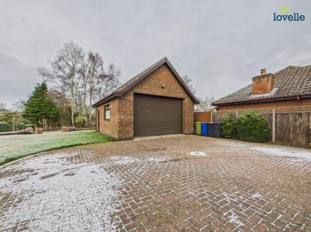 3 bedroom Detached house for sale in Walesby Road, Market Rasen, LN8