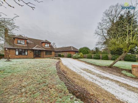 3 bedroom Detached house for sale in Walesby Road, Market Rasen, LN8