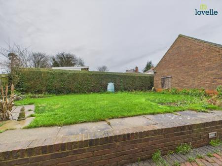 2 bedroom Detached bungalow to let in Sunnybank, Barton-upon-Humber, DN18