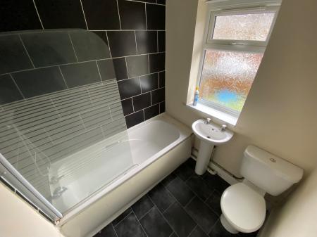 2 bedroom End of terrace house to let in Edinburgh Road, Brookenby, LN8