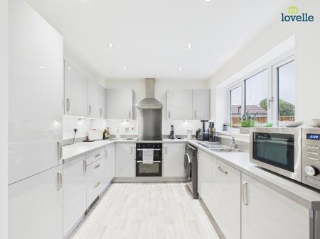 3 bedroom Detached house for sale in Aintree Drive, Market Rasen, LN8