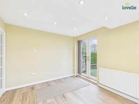 4 bedroom Detached bungalow to let in Castle Hill, Caistor, LN7