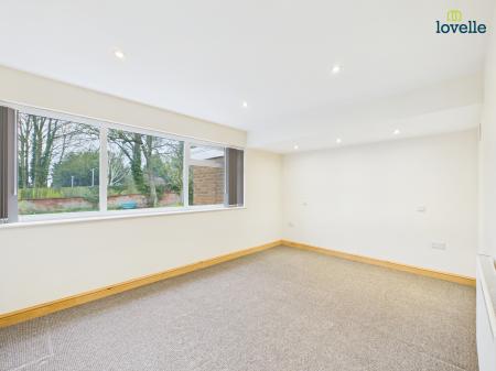 4 bedroom Detached bungalow to let in Castle Hill, Caistor, LN7