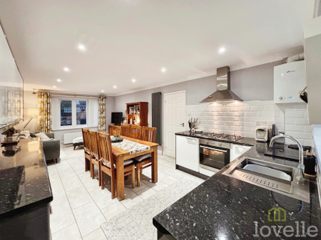 4 bedroom Detached house for sale in Brant Road, Lincoln, LN5