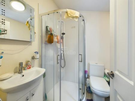 2 bedroom Park home for sale in Cathedral View, Field Farm, Newark Road, Aubourn, LN5