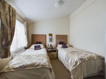 2 bedroom Park home for sale in Cathedral View, Field Farm, Newark Road, Aubourn, LN5