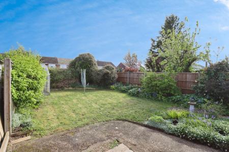 3 bedroom Semi-detached house for sale in Chestnut Road, North Hykeham, LN6