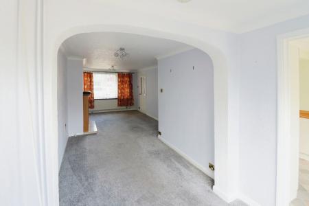 3 bedroom Semi-detached house for sale in Chestnut Road, North Hykeham, LN6