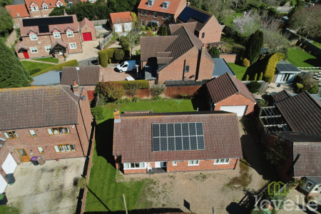 3 bedroom Detached bungalow for sale in Church Street, Carlton-le-Moorland, LN5