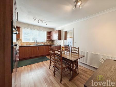 3 bedroom Detached bungalow for sale in Davys Lane, Bracebridge Heath, LN4