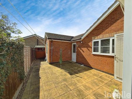 3 bedroom Detached bungalow for sale in Davys Lane, Bracebridge Heath, LN4