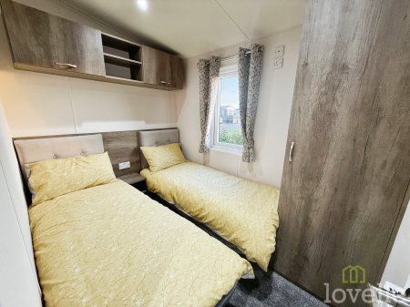 2 bedroom Park home for sale in Eagle Road, Newark, NG23