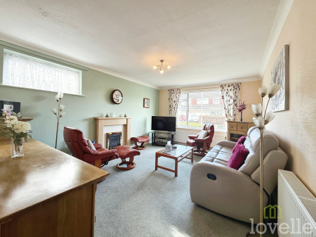 2 bedroom Bungalow for sale in Eastbrook Road, Lincoln, LN6
