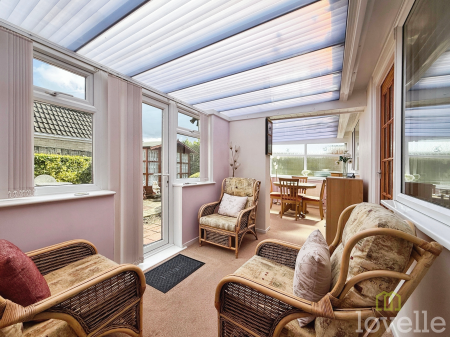 2 bedroom Bungalow for sale in Eastbrook Road, Lincoln, LN6