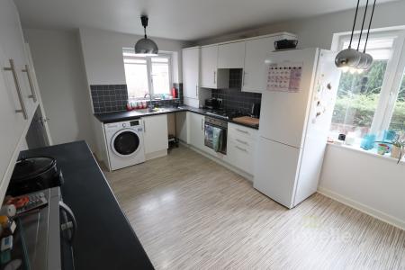 3 bedroom Detached house for sale in Epsom Road, Lincoln, LN6