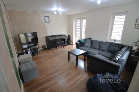 3 bedroom Detached house for sale in Epsom Road, Lincoln, LN6