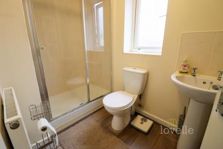 3 bedroom Detached house for sale in Epsom Road, Lincoln, LN6
