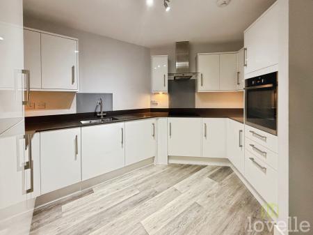2 bedroom Flat for sale in Home Grange, Boultham Park Road, Lincoln, LN6