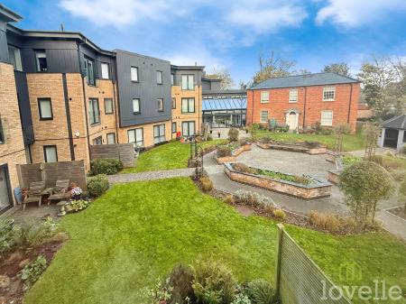 2 bedroom Flat for sale in Home Grange, Boultham Park Road, Lincoln, LN6
