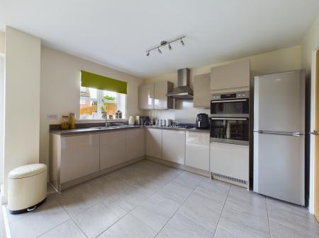 4 bedroom Detached house for sale in Ivy Bank, Witham St Hughs, LN6