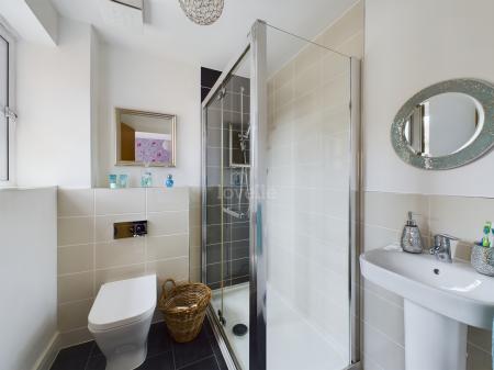 4 bedroom Detached house for sale in Ivy Bank, Witham St Hughs, LN6