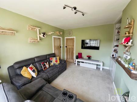 3 bedroom Semi-detached house for sale in Main Avenue, Bracebridge Heath, LN4