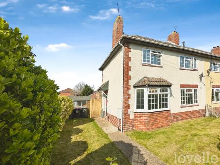 3 bedroom Semi-detached house for sale in Main Avenue, Bracebridge Heath, LN4