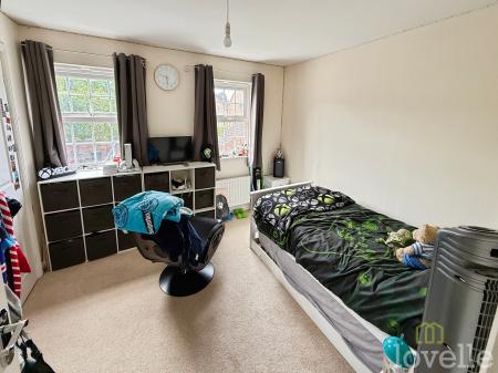 3 bedroom Town house for sale in Squirrel Chase, Witham St Hughs, LN6