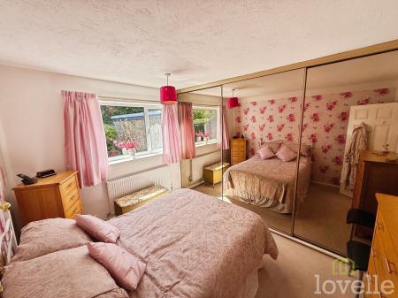 2 bedroom Detached bungalow for sale in St Hilarys Close, North Hykeham, LN6