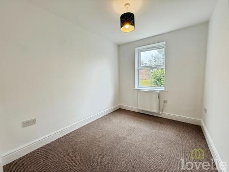 2 bedroom Ground floor flat for sale in Willow Tree Close, Lincoln, LN5