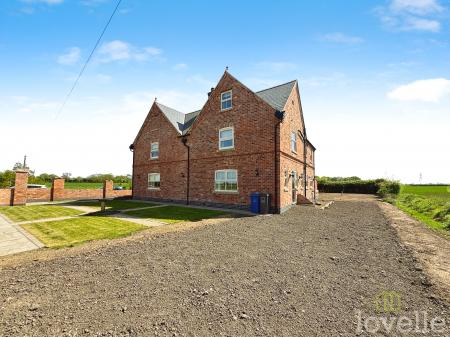 Wood Farm Cottages, Lincoln, LN1