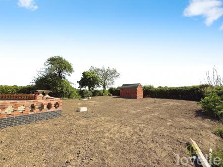 6 bedroom Detached house for sale in Wood Farm Cottages, Lincoln, LN1