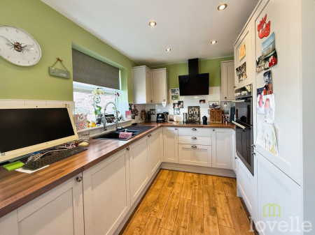 6 bedroom Detached house for sale in Wood Farm Cottages, Lincoln, LN1