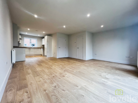 3 bedroom Semi-detached house to let in Blackburn Court, Coningsby, LN4