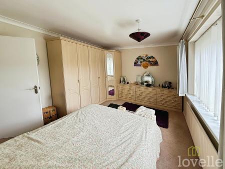 3 bedroom Bungalow for sale in Elizabeth Avenue, North Hykeham, LN6