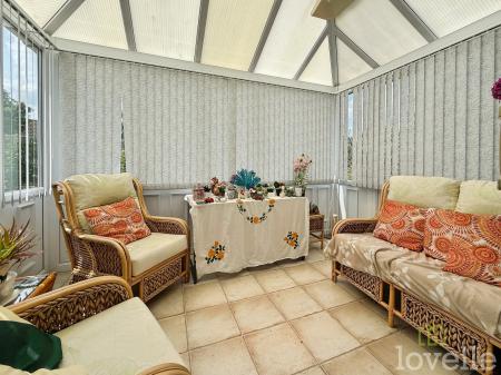 3 bedroom Bungalow for sale in Elizabeth Avenue, North Hykeham, LN6