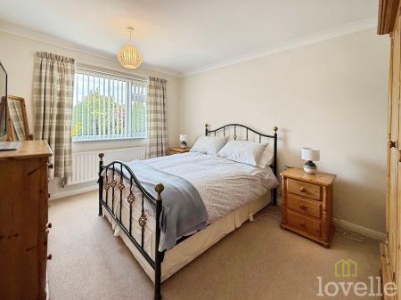 3 bedroom Detached bungalow for sale in Arden Moor Way, North Hykeham, LN6