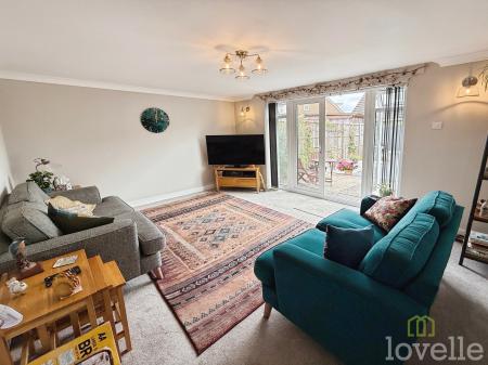 3 bedroom Semi-detached house for sale in Boswell Drive, Lincoln, LN6