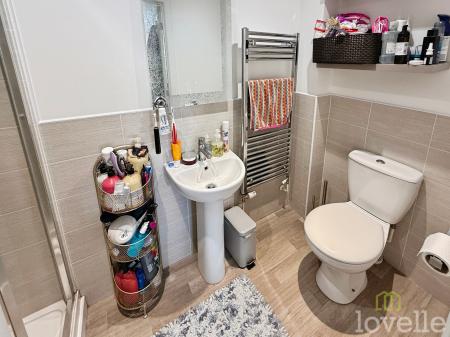 3 bedroom Semi-detached house for sale in Cole Avenue, Waddington, LN5