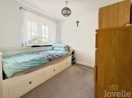 3 bedroom Semi-detached house for sale in Cole Avenue, Waddington, LN5